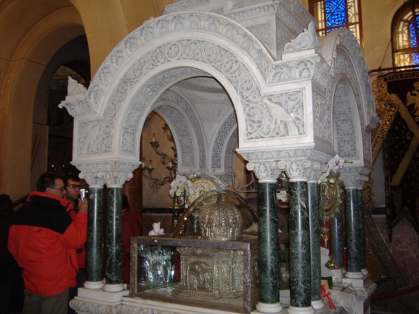 Patra - chrám sv. Ondreja, hrob